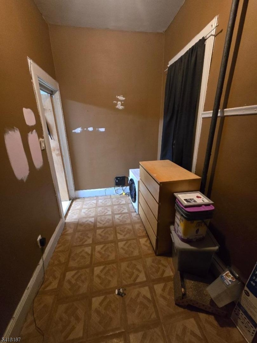 Silver Lake - Residential Income