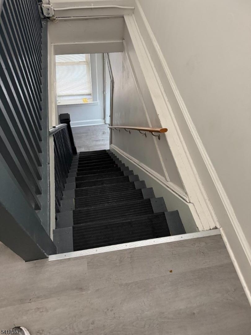 Silver Lake - Residential Income