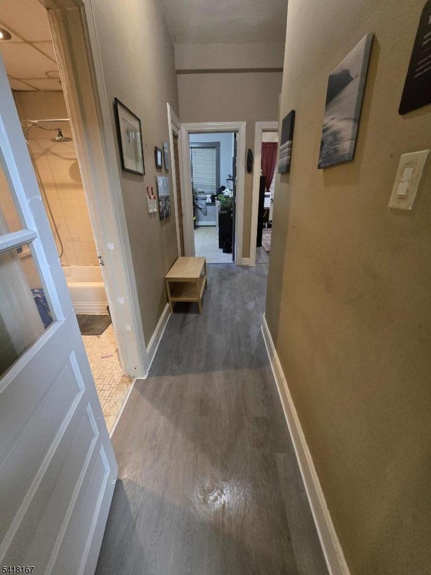 Silver Lake - Residential Income