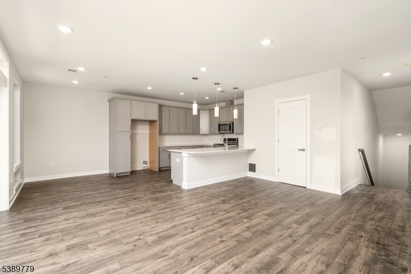 Villas at Montgomery Cross - Residential