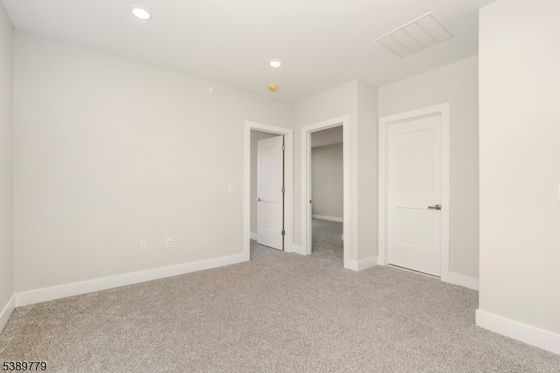 Villas at Montgomery Cross - Residential