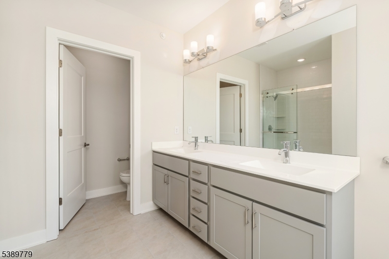 Villas at Montgomery Cross - Residential