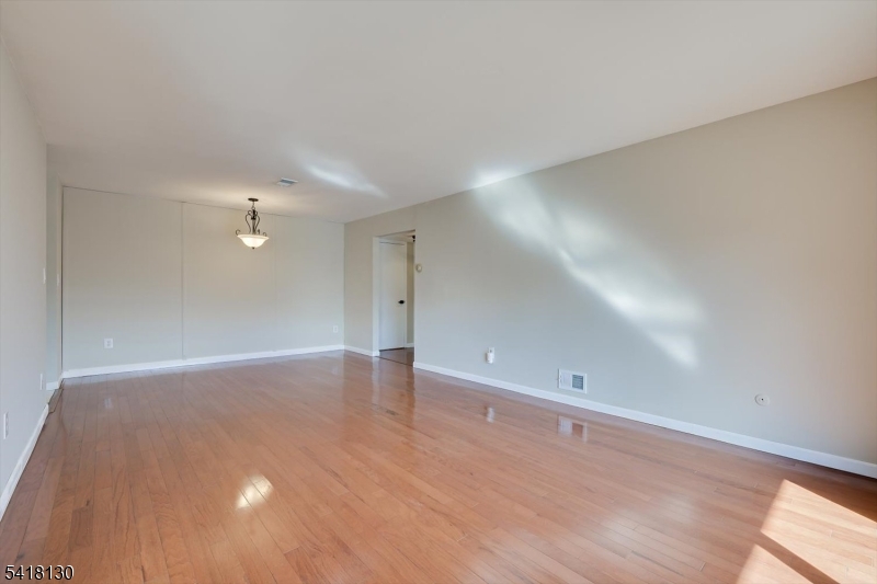 Sharon Gardens - Residential