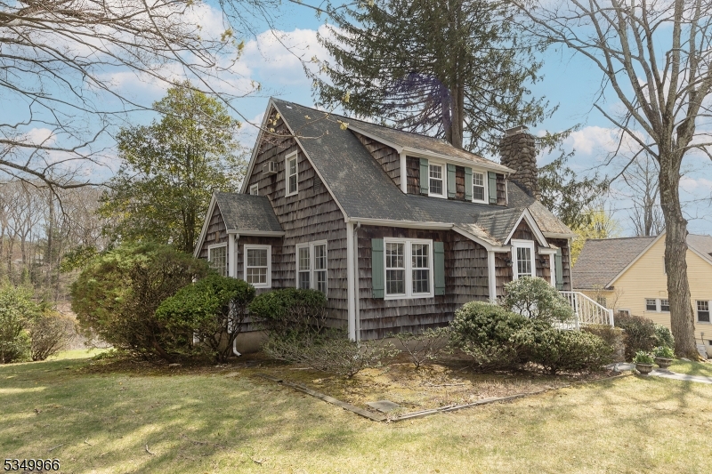 Parsippany-Troy Hills Twp., New Jersey 07005, United States, 3 Bedrooms Bedrooms, ,2 BathroomsBathrooms,Residential,Pending,108876