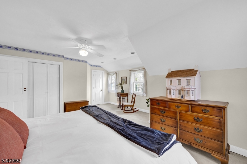 Parsippany-Troy Hills Twp., New Jersey 07005, United States, 3 Bedrooms Bedrooms, ,2 BathroomsBathrooms,Residential,Pending,108876