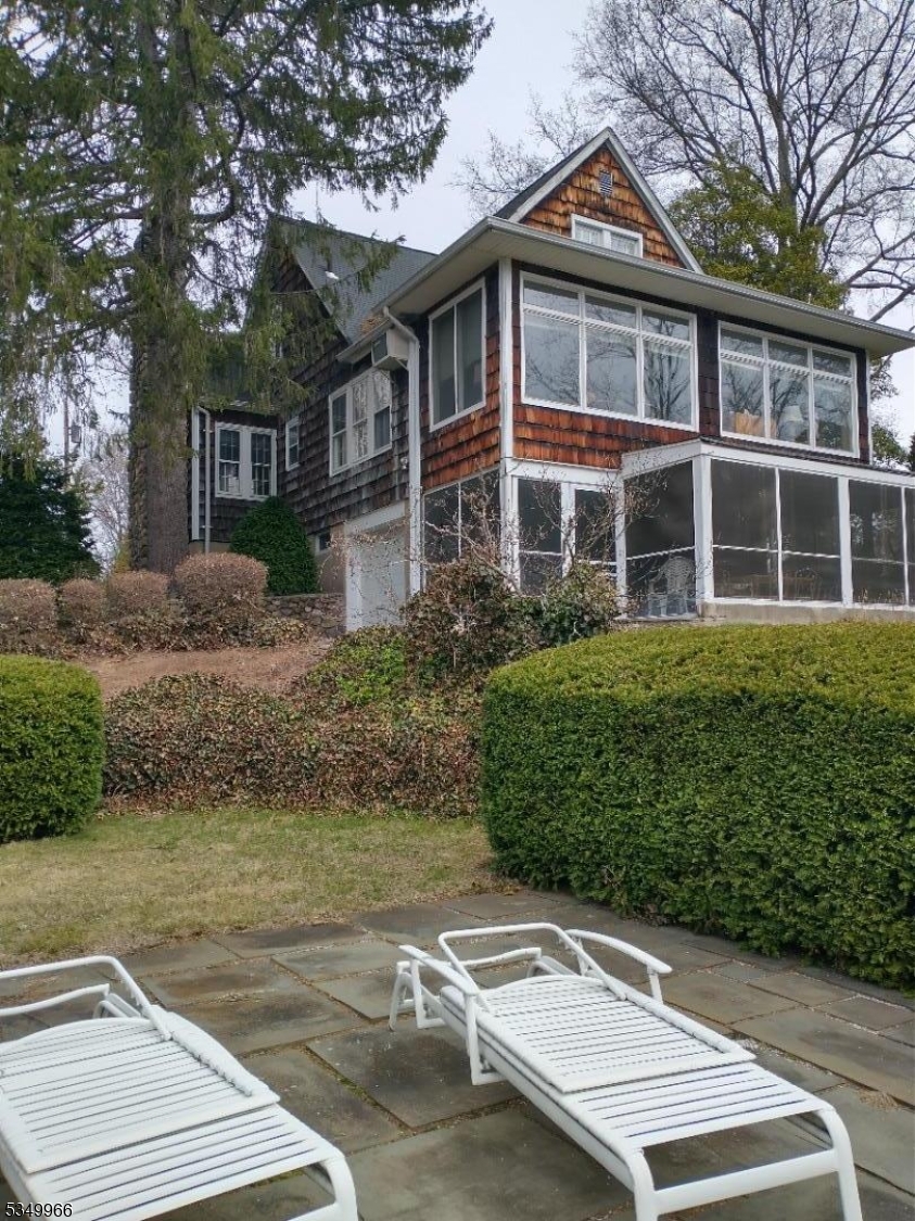 Parsippany-Troy Hills Twp., New Jersey 07005, United States, 3 Bedrooms Bedrooms, ,2 BathroomsBathrooms,Residential,Pending,108876