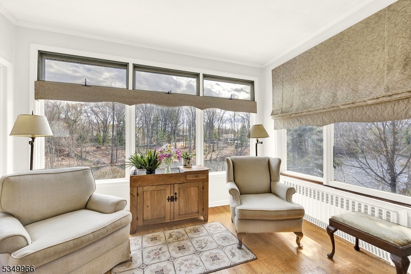 Parsippany-Troy Hills Twp., New Jersey 07005, United States, 3 Bedrooms Bedrooms, ,2 BathroomsBathrooms,Residential,Pending,108876