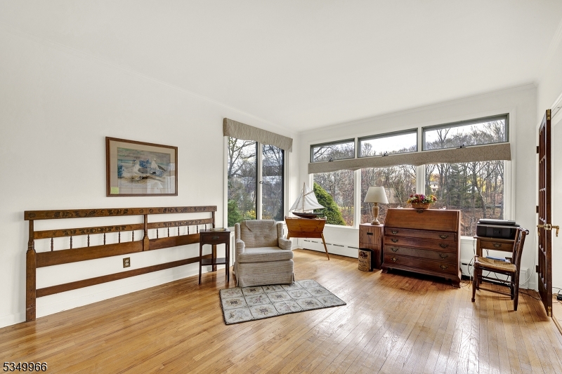 Parsippany-Troy Hills Twp., New Jersey 07005, United States, 3 Bedrooms Bedrooms, ,2 BathroomsBathrooms,Residential,Pending,108876