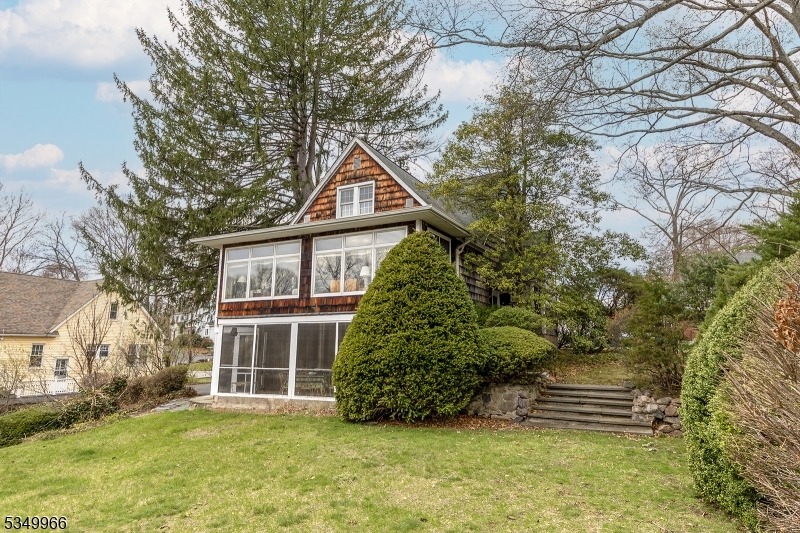 Parsippany-Troy Hills Twp., New Jersey 07005, United States, 3 Bedrooms Bedrooms, ,2 BathroomsBathrooms,Residential,Pending,108876