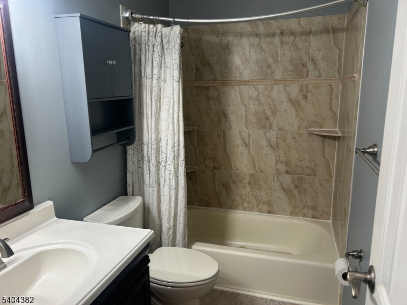 Alexandria - Residential Lease