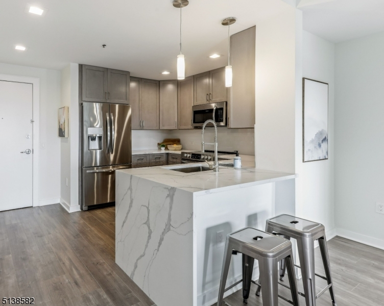 Skyview At Carriage City Pl - Residential