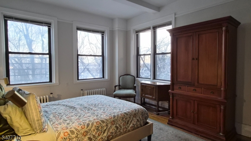 Mount Prospect Manor - Residential