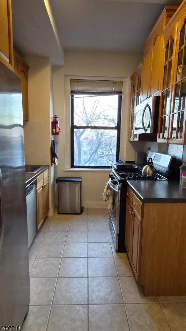 Mount Prospect Manor - Residential