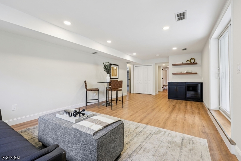 Montrose - Residential