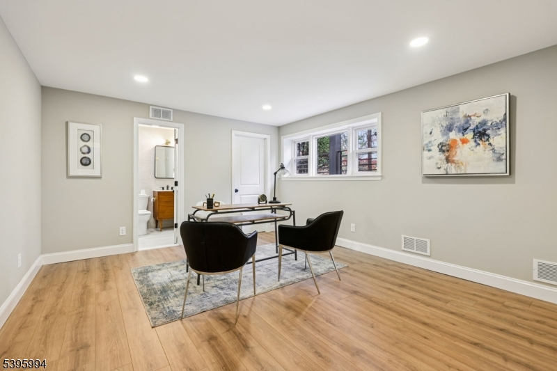 Montrose - Residential