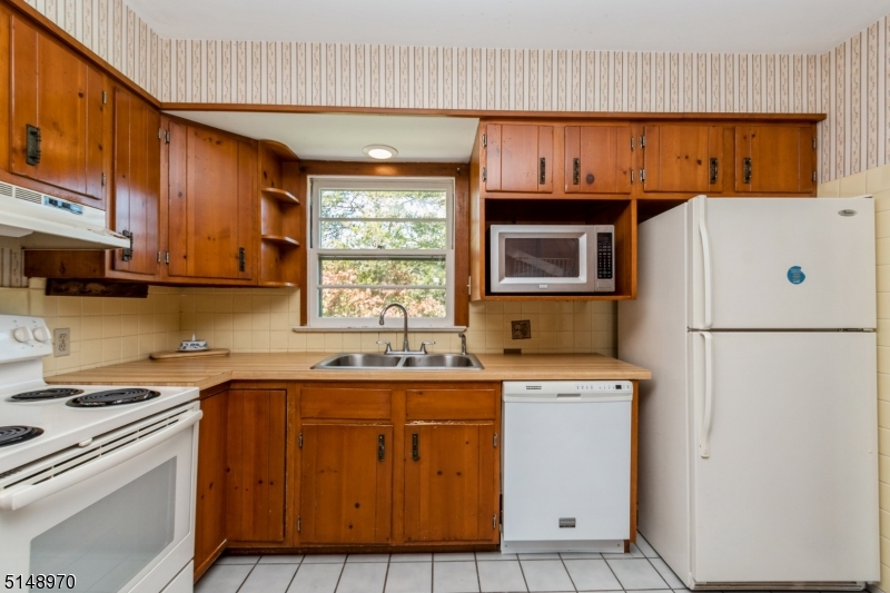 Whitehouse Station - Residential