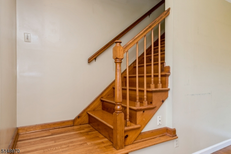 Whitehouse Station - Residential