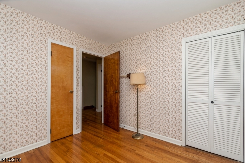 Whitehouse Station - Residential