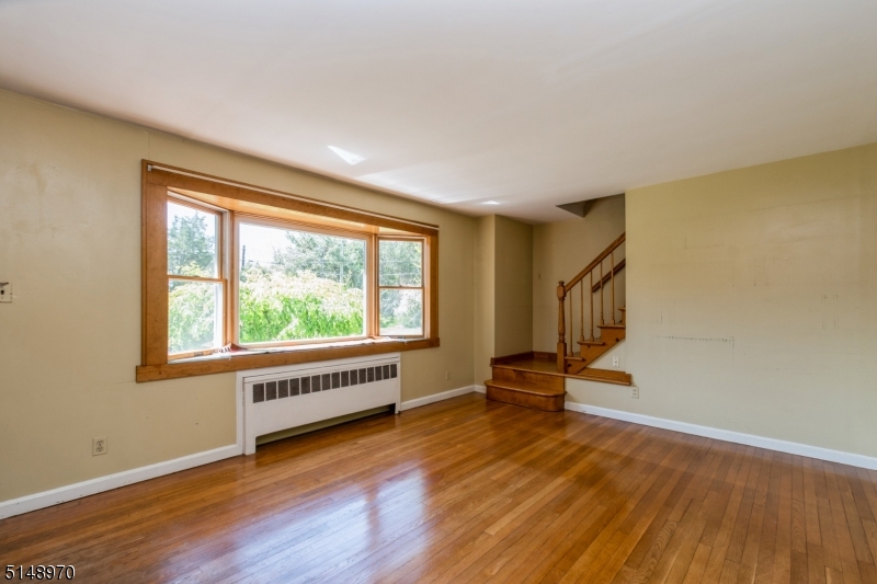 Whitehouse Station - Residential