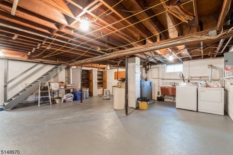 Whitehouse Station - Residential