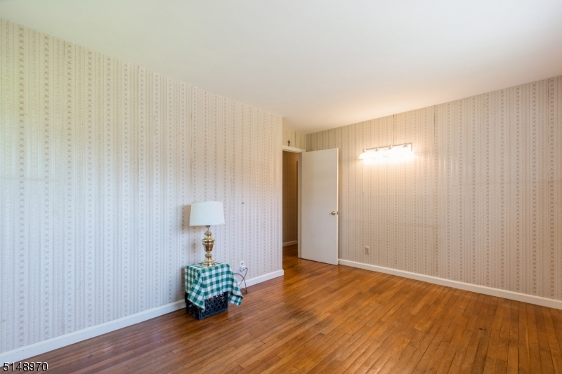 Whitehouse Station - Residential