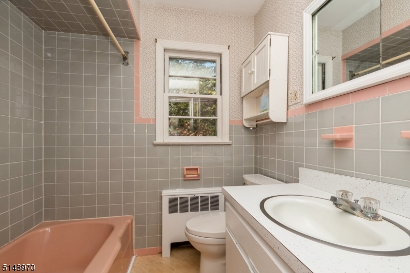 Whitehouse Station - Residential