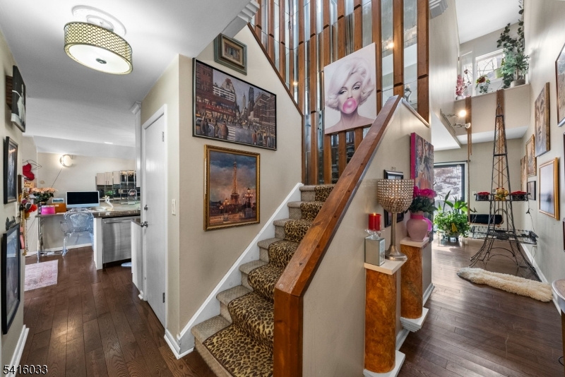 Lindsley Heights - Residential