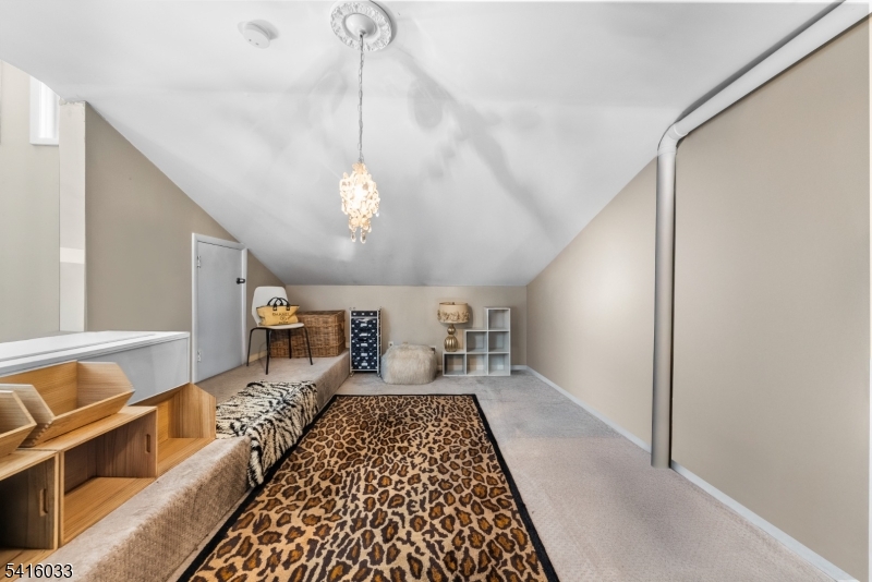 Lindsley Heights - Residential