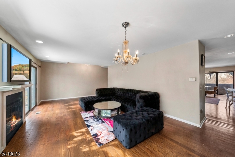 Lindsley Heights - Residential