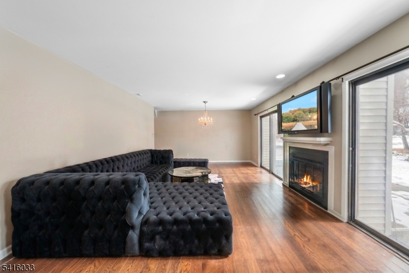 Lindsley Heights - Residential