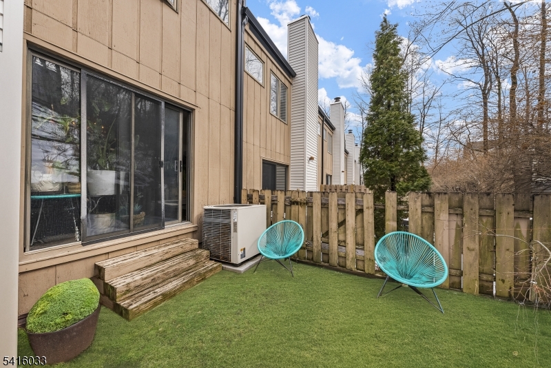 Lindsley Heights - Residential