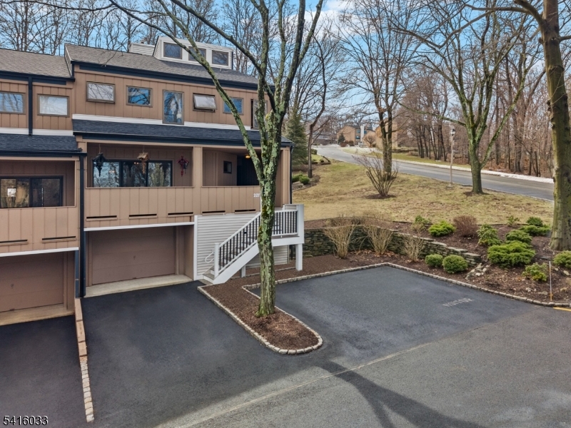 Lindsley Heights - Residential