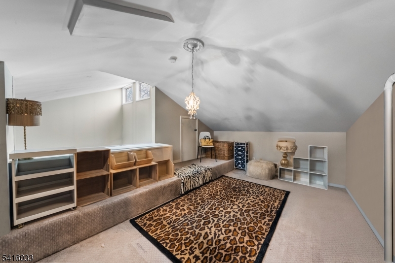 Lindsley Heights - Residential