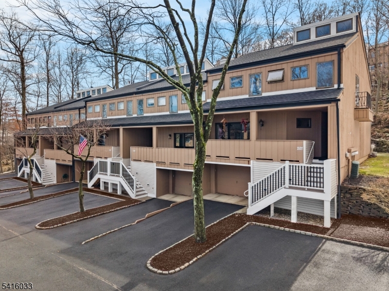 Lindsley Heights - Residential