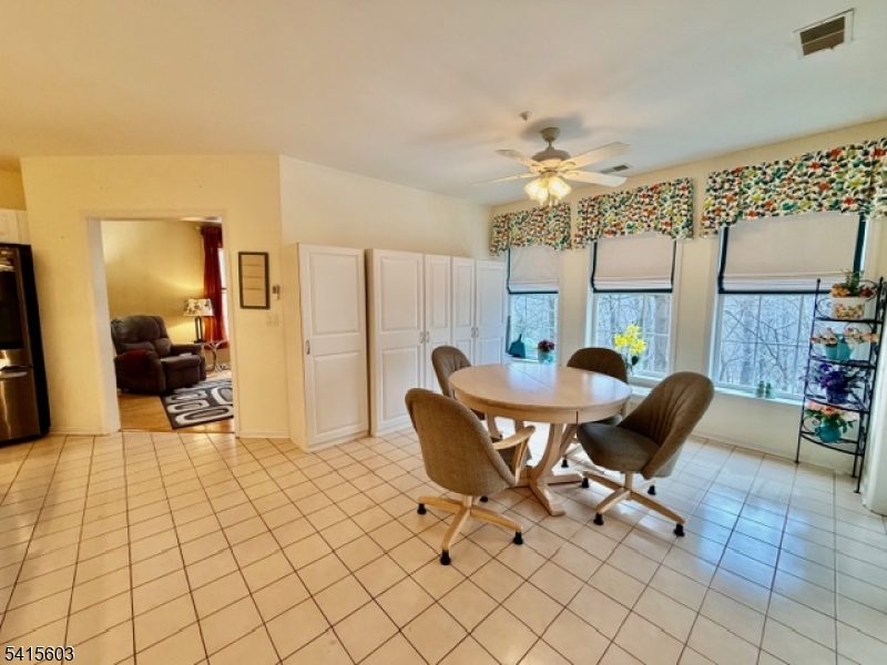 FOX HILLS - Residential