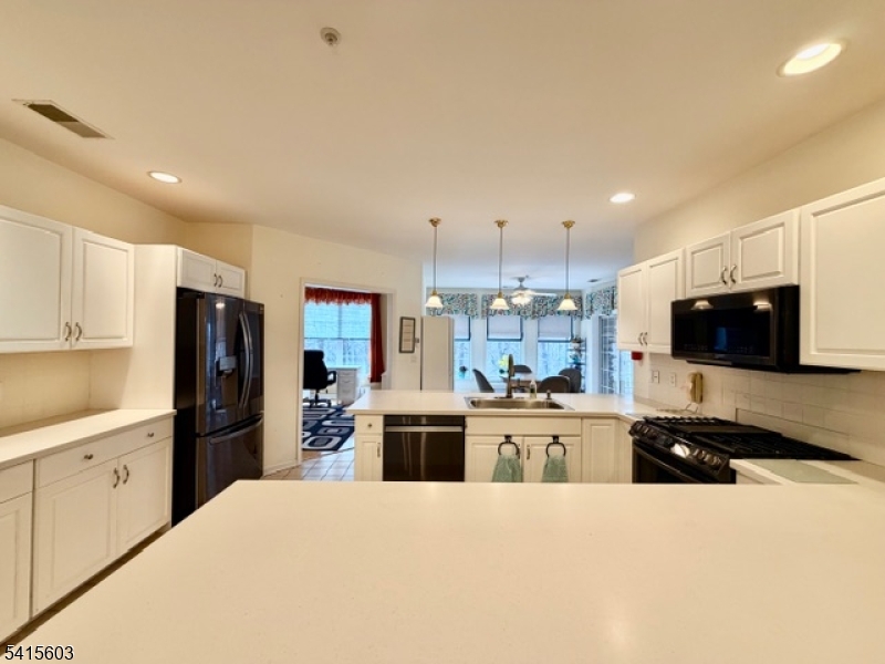 FOX HILLS - Residential