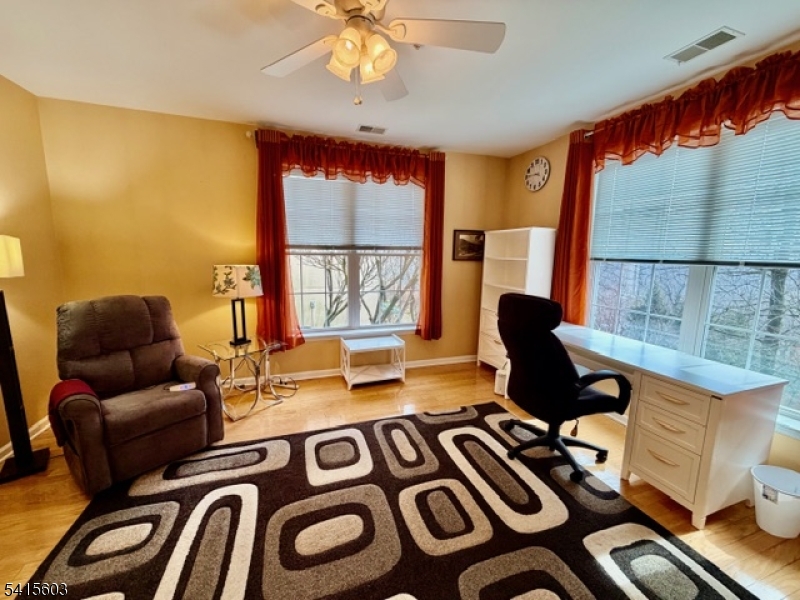 FOX HILLS - Residential