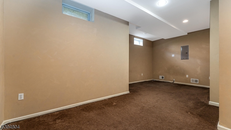 FAIRWAY GREENS - Residential