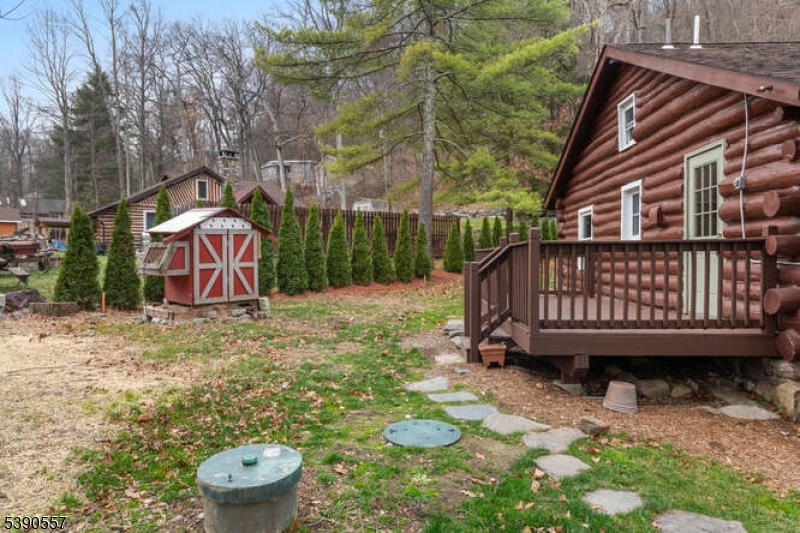 Pinecliff Lake - Residential