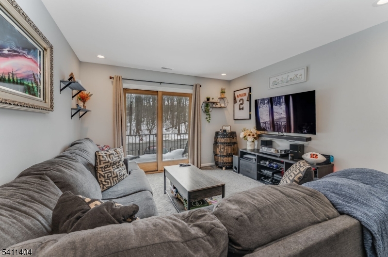 HIGHPOINT - Residential