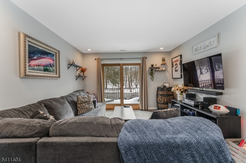 HIGHPOINT - Residential