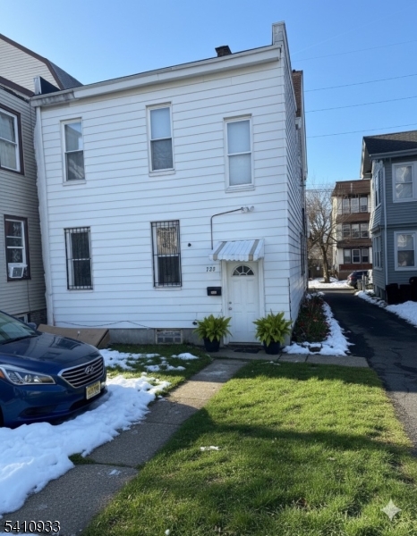 UPPER IRVINGTON - Residential Income