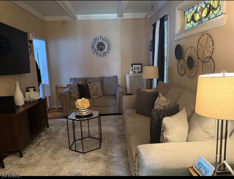 UPPER IRVINGTON - Residential Income