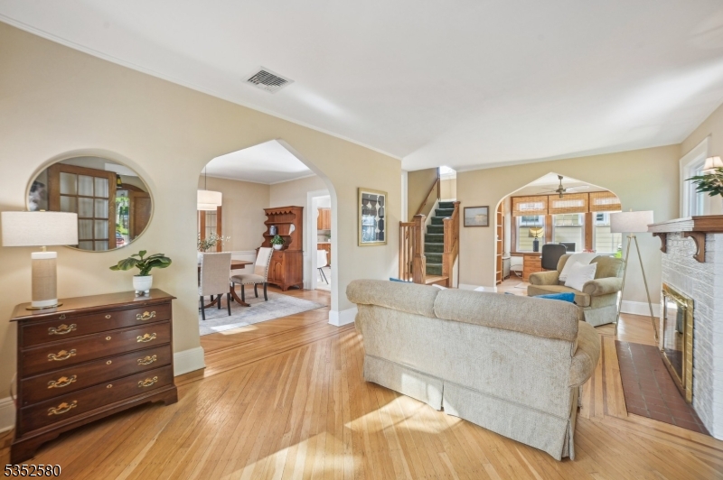 86 Hillside Avenue