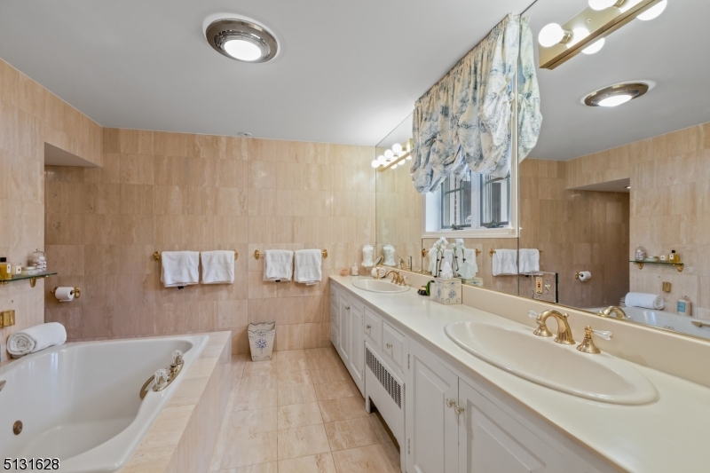 'Premier Old Short Hills - Residential