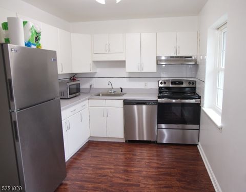 MLS: 3959435