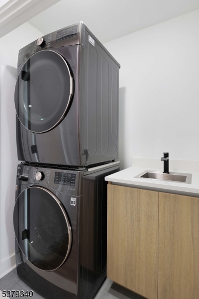 Riverfront Residences - Residential