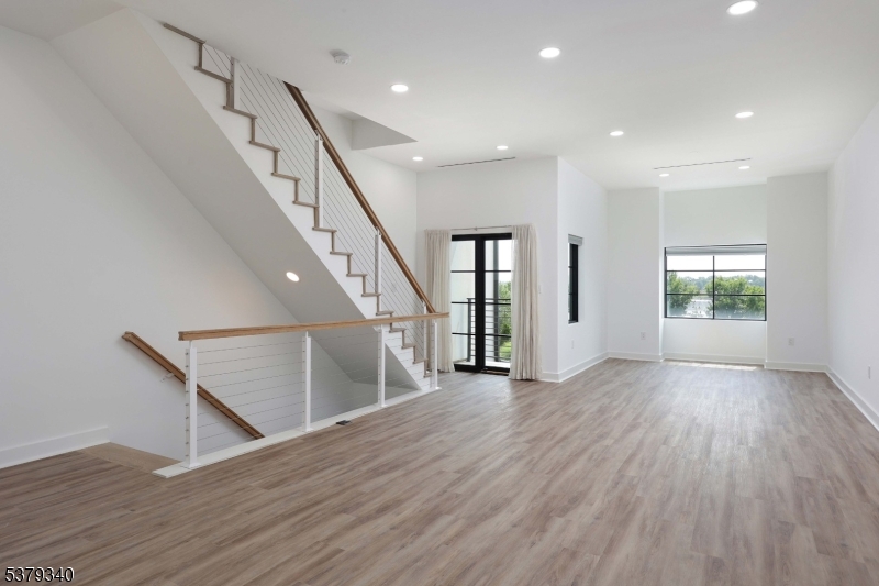 Riverfront Residences - Residential