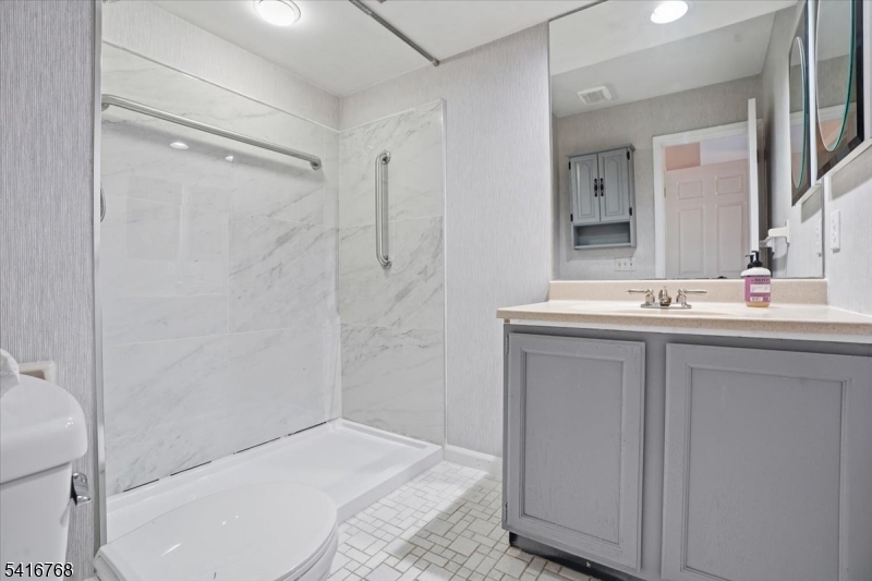 Newton Commons - Residential