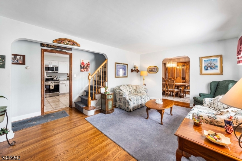 2512 Summit Ter